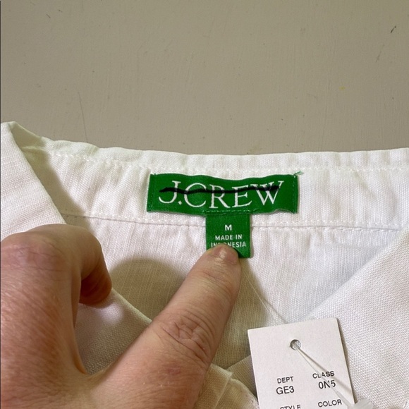 J. Crew Relaxed-fit beach shirt in linen-cotton blend Size medium - Picture 9 of 12
